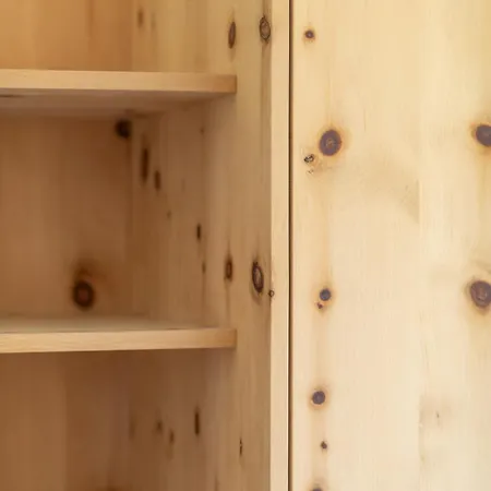 Cosy 3 Bedroom Balcony Free Parking Fast Wifi *