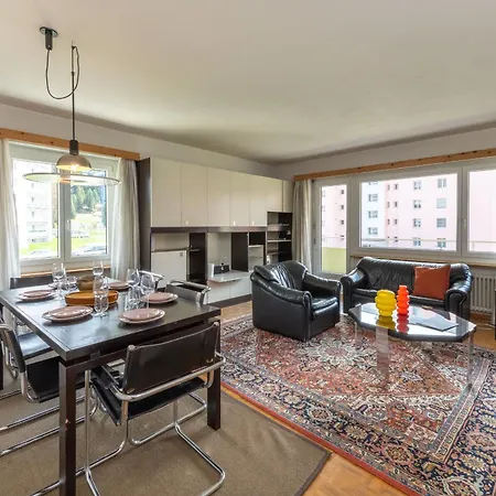 Cosy 3 Bedroom Balcony Free Parking Fast Wifi Sankt Moritz