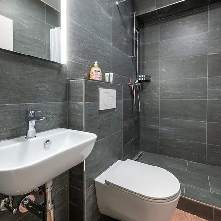 アパート Cosy 3 Bedroom Balcony Free Parking Fast Wifi サンモリッツ