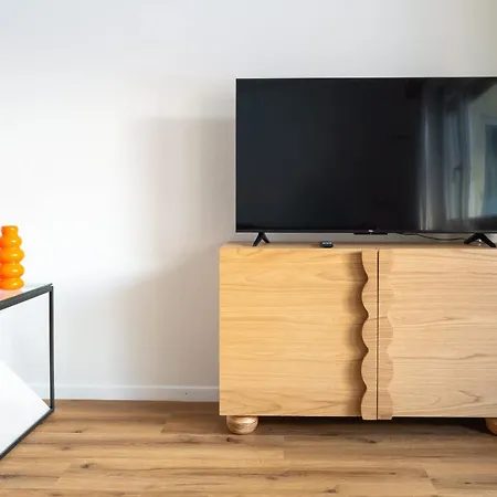 Cosy 3 Bedroom Balcony Free Parking Fast Wifi