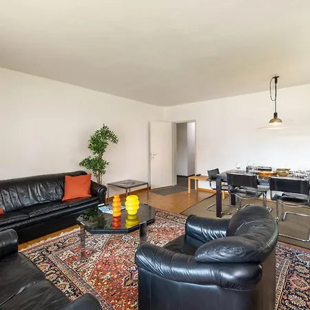 Cosy 3 Bedroom Balcony Free Parking Fast Wifi