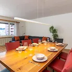 Cosy 3 Bedroom Balcony Free Parking Fast Wifi Apartmán *